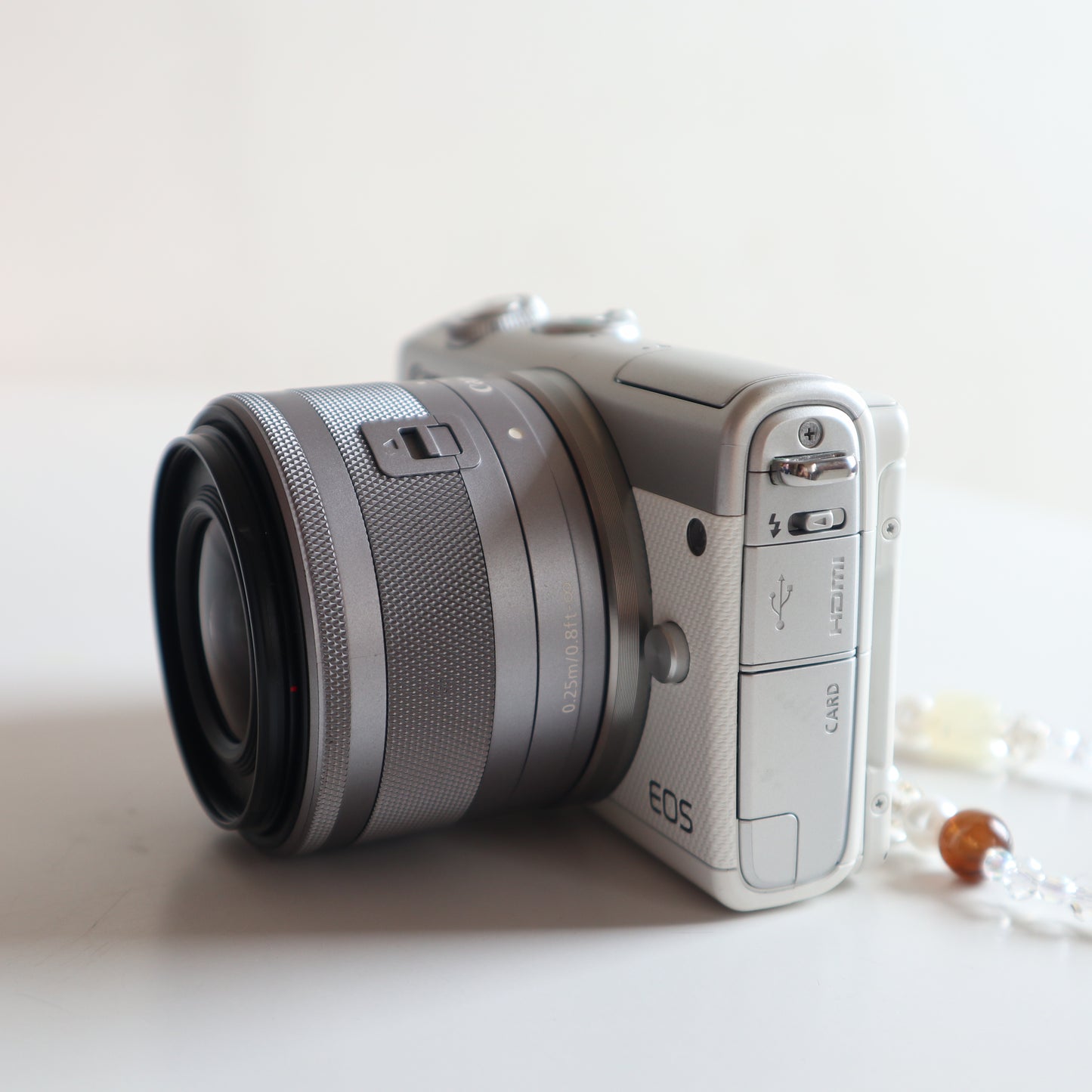 CANON EOS M100 (White)